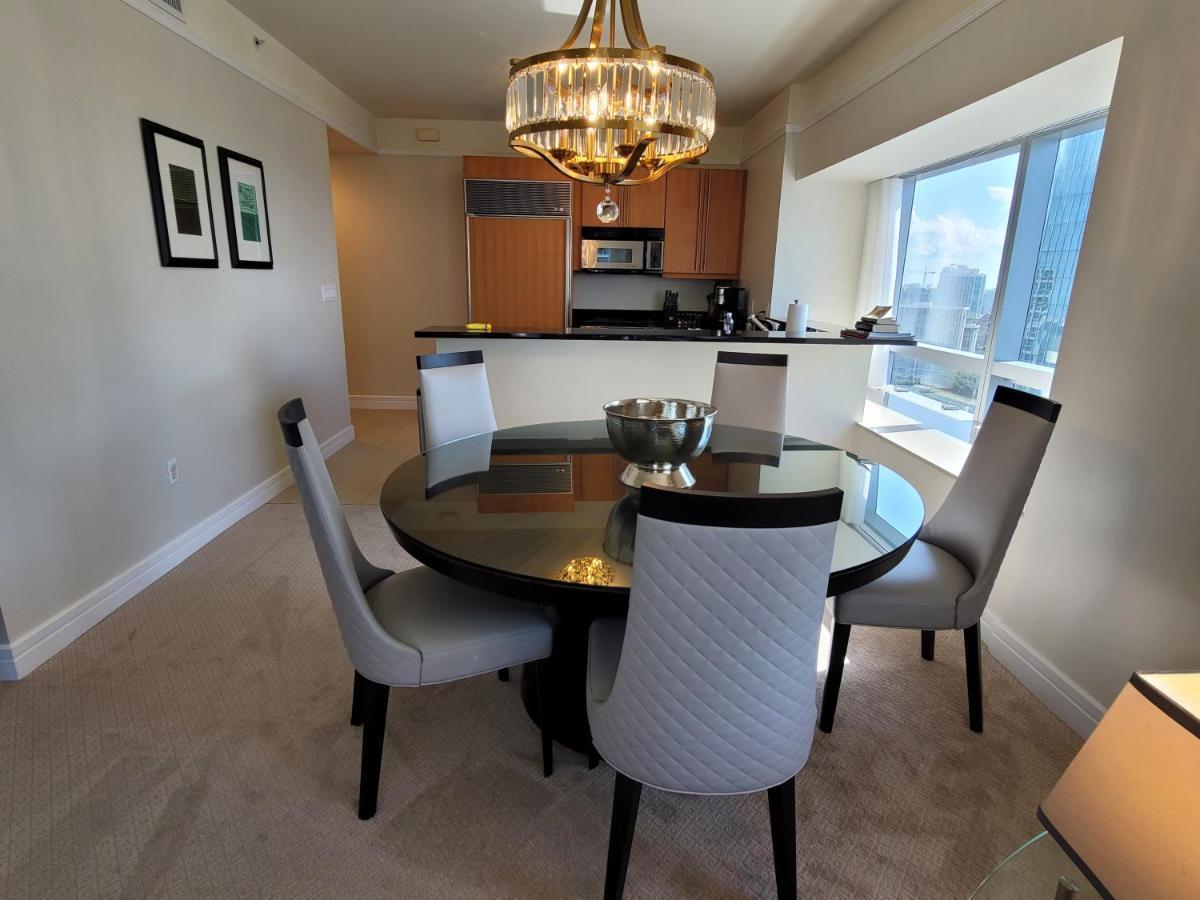 2 Bedroom Or King Studio Suites Four Seasons Hotel Miami Free Wi-Fi & Free Parking Kültér fotó