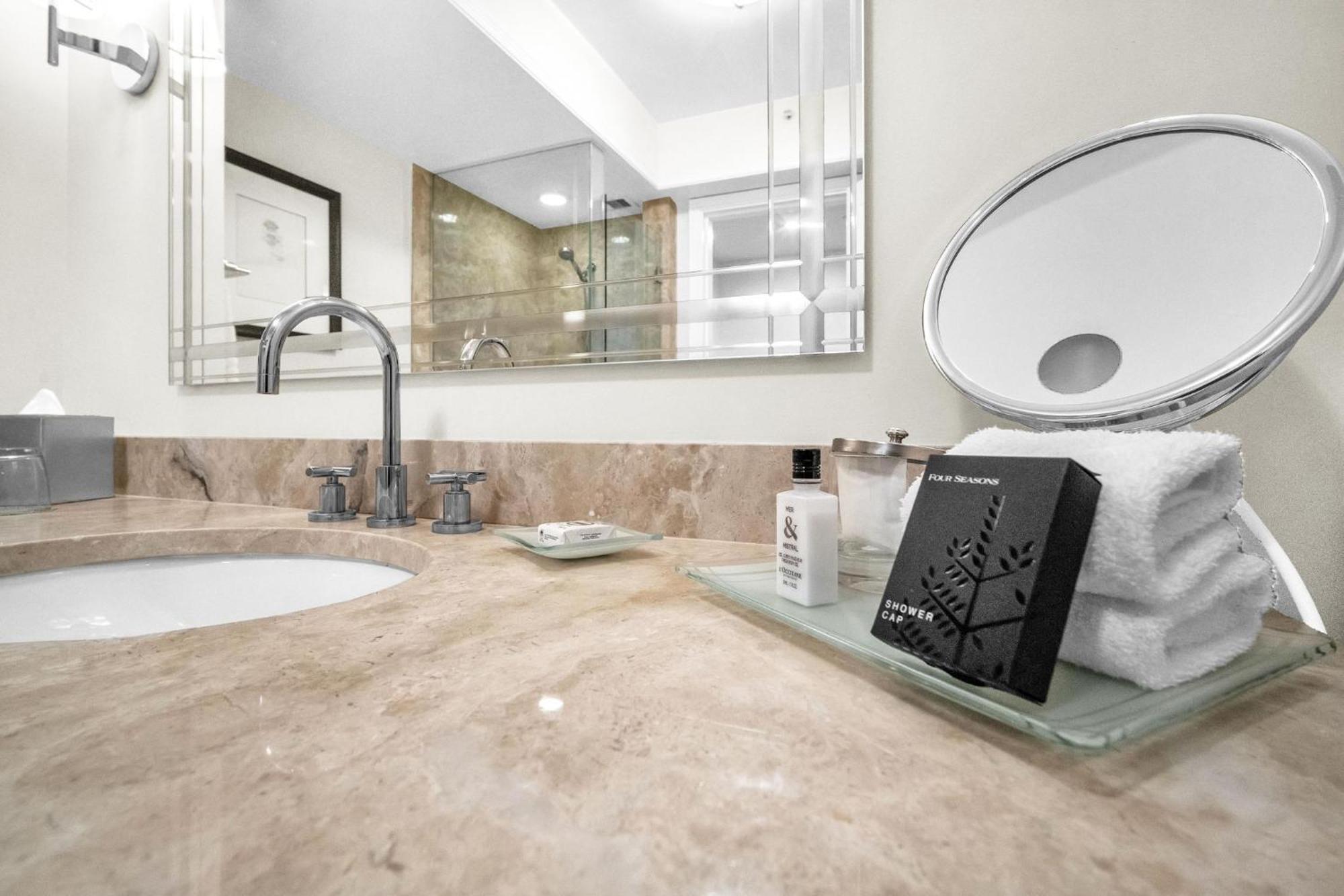2 Bedroom Or King Studio Suites Four Seasons Hotel Miami Free Wi-Fi & Free Parking Kültér fotó