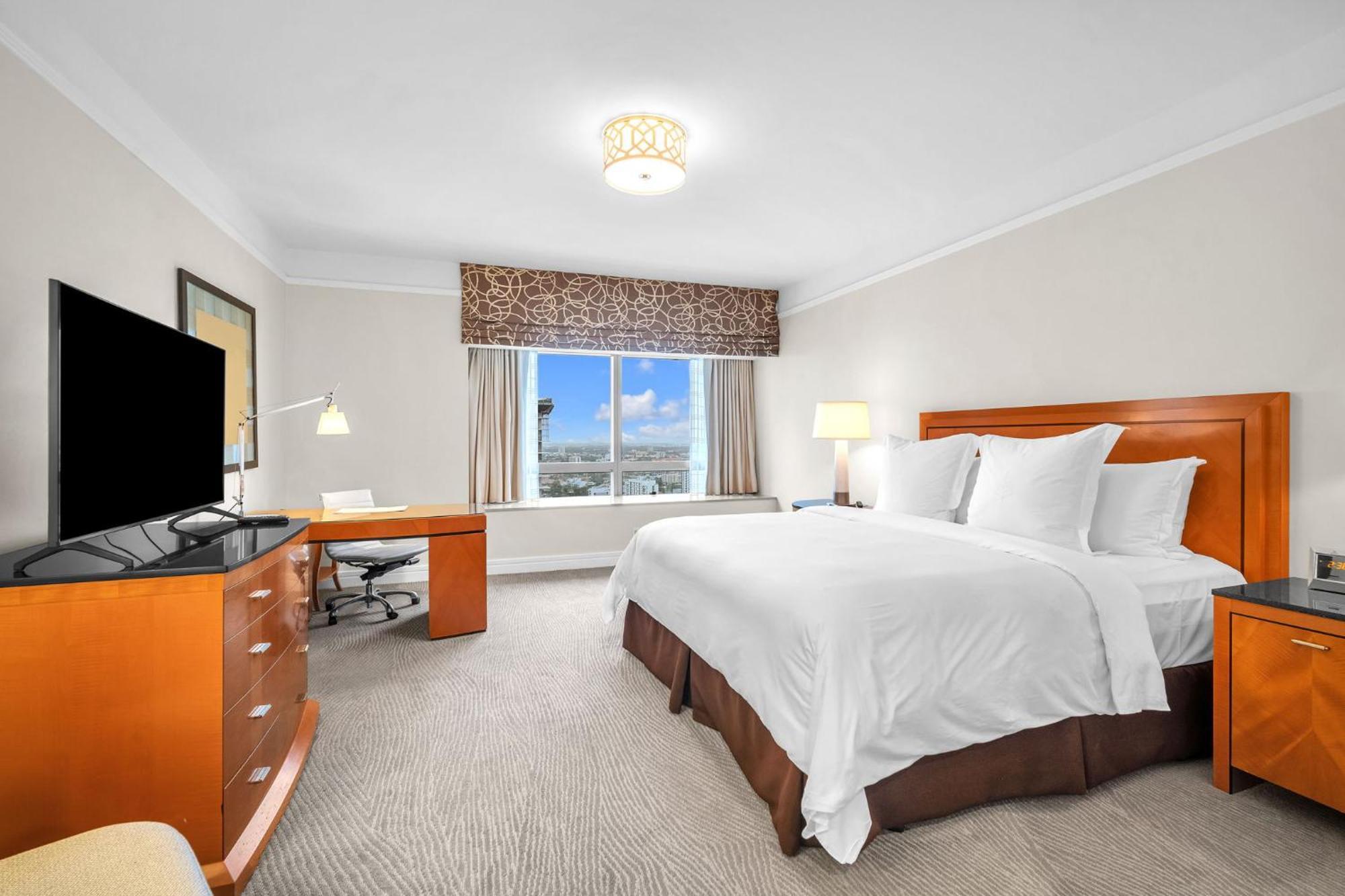 2 Bedroom Or King Studio Suites Four Seasons Hotel Miami Free Wi-Fi & Free Parking Kültér fotó