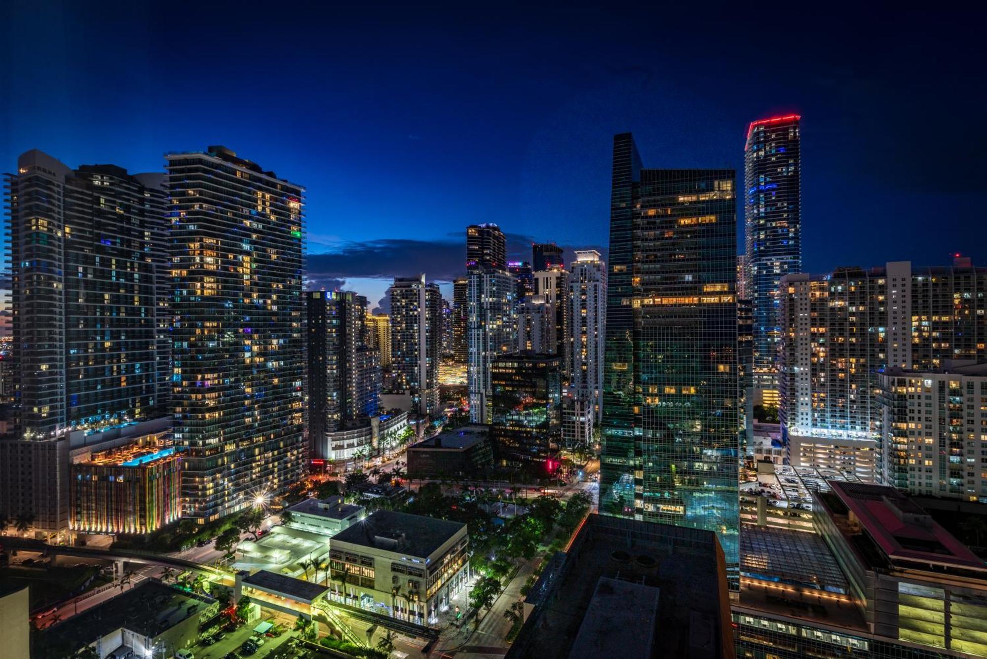 2 Bedroom Or King Studio Suites Four Seasons Hotel Miami Free Wi-Fi & Free Parking Kültér fotó